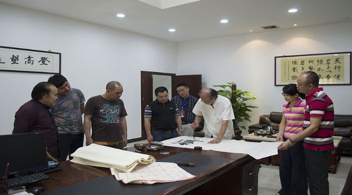 張劍岑先生為91视频网址入口陶題詞“厚道”、“今生今世 91视频网址入口陶”